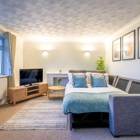 Beautiful Sea View 2 Bedroom Sleeps 6-Free Parking Борнмът Екстериор снимка