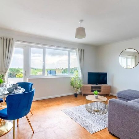 Beautiful Sea View 2 Bedroom Sleeps 6-Free Parking Борнмът Екстериор снимка