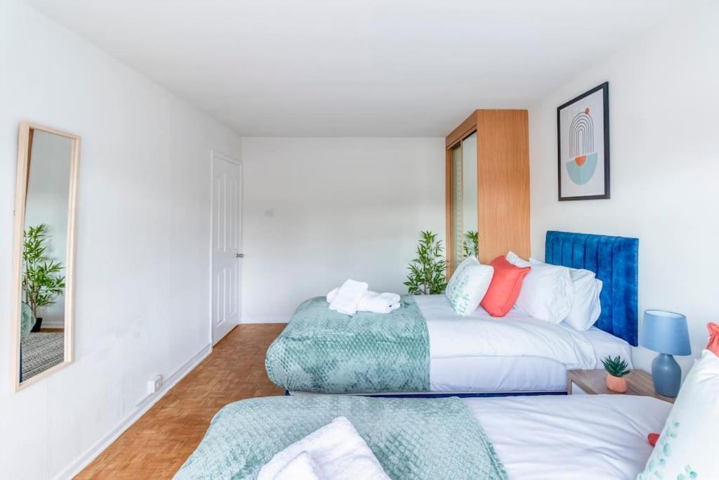 Beautiful Sea View 2 Bedroom Sleeps 6-Free Parking Борнмът Екстериор снимка
